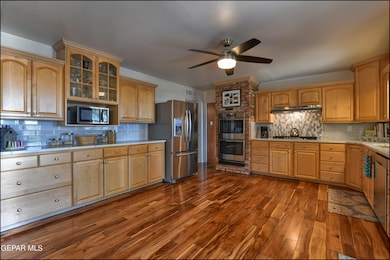 2614 Fillmore Ave, El Paso, TX 79930 - photo 3