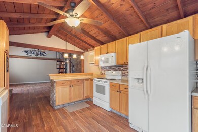 185 Scutcheon Rd-11