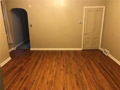 Spacious Dining Room w/Hardwood Floor!
