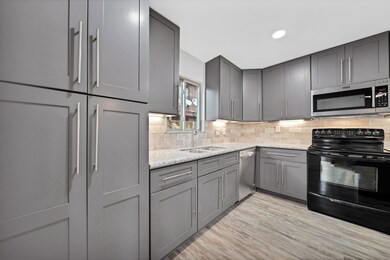 5915 Grace Ln, Houston, TX 77021 - photo 6