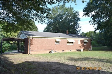 391 Holmes St, Shelby, NC 28152 - photo 4