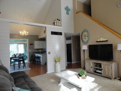 3 Living Rm