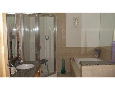 Master Bath/Spa. GORGEOUS MASTER BATH WITH JACUZZI