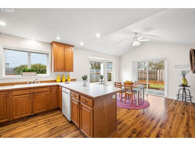 730 SE Lacey St, Sheridan, OR 97378 - photo 7