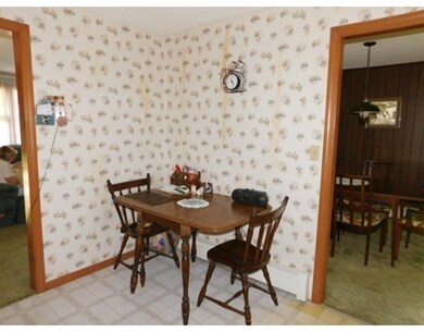 122 Bumble Bee Cir, Shrewsbury, MA 01545 - photo 7