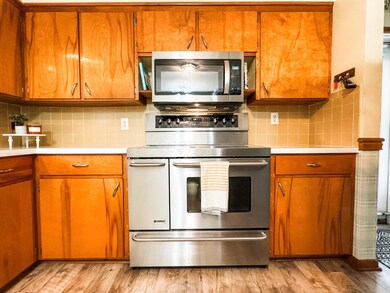 Extra Wide Gourmet Double Oven