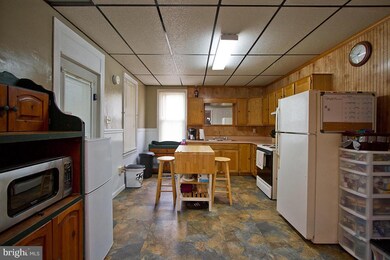 650 S 9th St, Columbia, PA 17512 - photo 5