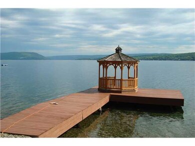 Waterfront/Dock/Pier