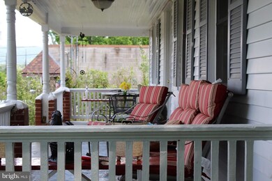 1314 E Main St, Luray, VA 22835 - photo 2