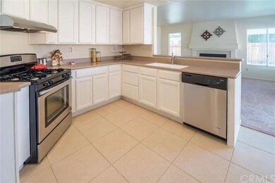 Remodeled kitchen with new appliances, ample cabin