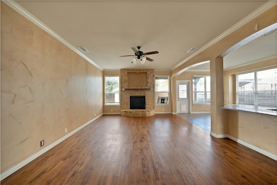 2852 England Pkwy, Grand Prairie, TX 75054 - photo 7