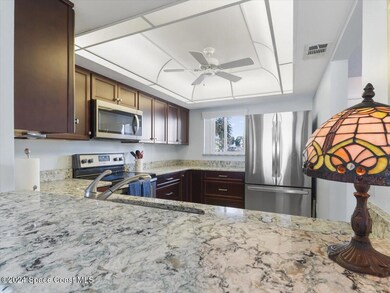 16-Kitchen