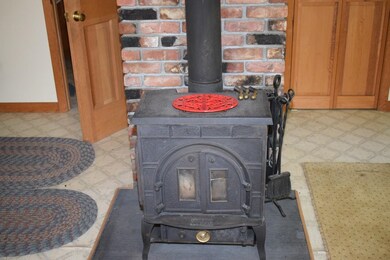 27 Laurel St, Whitefield, NH 03598 - photo 6