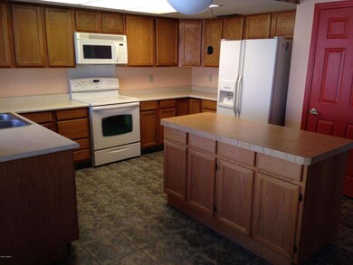 2408 Spruce 024