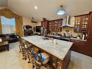 15126 NW 90th Ct, Hialeah, FL 33018 - photo 5