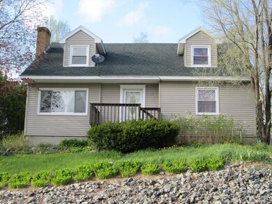 25 Pleasant St, Millinocket, ME 04462 - photo 2