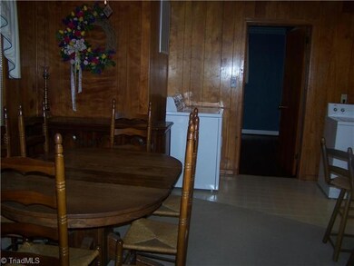 258 Anchor Dr, Asheboro, NC 27205 - photo 4