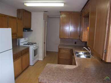 1305 Sunset Dr, Tyler, TX 75701 - photo 2