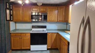 2 Everett St, Wakefield, MA 01880 - photo 3