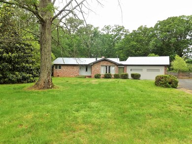 332 Stillwood Dr, Manchester, TN 37355 - photo 2