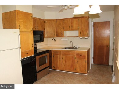 27 Hoffman Ln, Shoemakersville, PA 19555 - photo 6