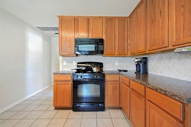 3801 Parry Field Ct, Pearland, TX 77584 - photo 4