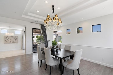 Staged Dining