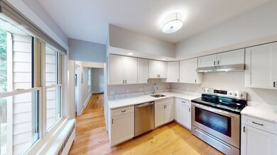 9 Devotion St unit 2R, Brookline, MA 02446 - photo 3