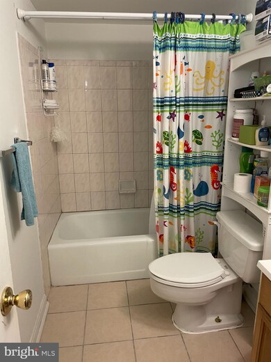 5792 Village Green Dr, Alexandria, VA 22309 - photo 5