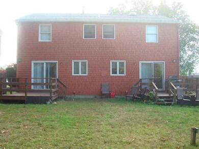 31 Pavilion Ct, Cranston, RI 02920 - photo 2