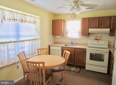 41 Knollwood Dr, Woodbury, NJ 08096 - photo 7