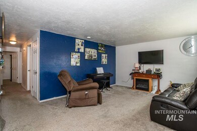 1120 S Ivy St, Nampa, ID 83686 - photo 4