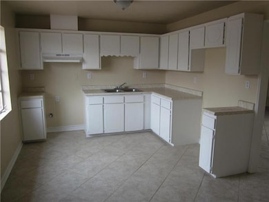 7603 Mazatlan Dr, El Paso, TX 79915 - photo 3