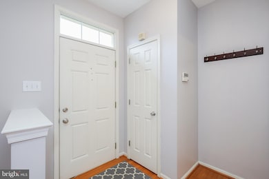 20804 Gaelic Ct, Germantown, MD 20874 - photo 2