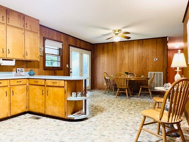 21B17369-A2C4-47D7-9136-6480496B8620