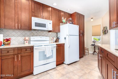 14035 N Palm Ridge Dr W unit 17H, Sun City, AZ 85351 - photo 2