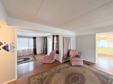 5219 Peninsula St, Zephyrhills, FL 33541 - photo 7