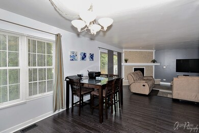 969 Tralee Ct, Gurnee, IL 60031 - photo 2