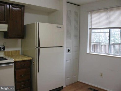 11515 Ivy Bush Ct, Reston, VA 20191 - photo 6