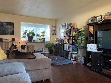 4785 Onyx Dr, Klamath Falls, OR 97603 - photo 2