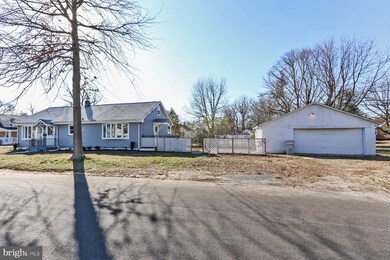 554 N 2nd St, Vineland, NJ 08360 - photo 2