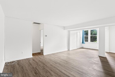 9629 White Acre Rd unit B-2, Columbia, MD 21045 - photo 3