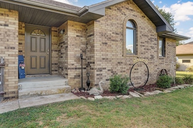 119 N Oak Grove, Marshfield, MO 65706 - photo 6