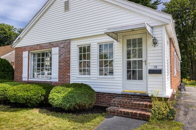 15 Old Orchard Rd Saco ME-large-003-028-