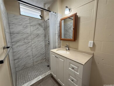 1508 Pensacola St unit 309, Honolulu, HI 96822 - photo 4