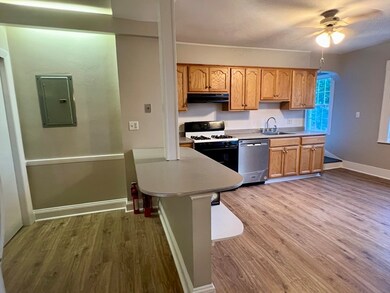 817 Washington St unit 2, Brookline, MA 02446 - photo 6