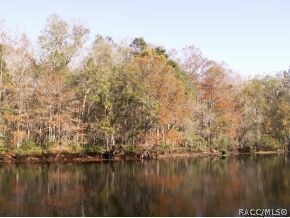 Boat to the Rainbow River