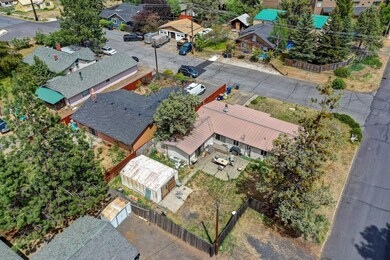 853 Southwest Hill Street MLS-6