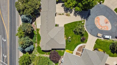 1788 E Seven Oaks Ln, Ogden, UT 84403 - photo 6