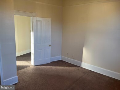 125 S Main St unit APARTMENT 1, Edinburg, VA 22824 - photo 7